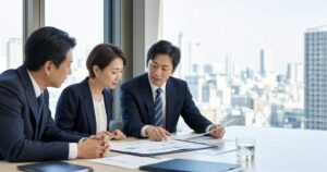 大阪のBPO会社の譲渡検討で地域拠点のKPIと契約資料を確認する経営者とアドバイザー